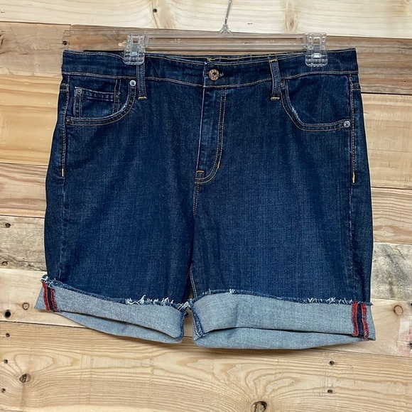 GAP 1969 size 10 Average Dark Wash Cut-off/ Cuffed High-rise 6”-8” Denim Shorts - Picture 1 of 12